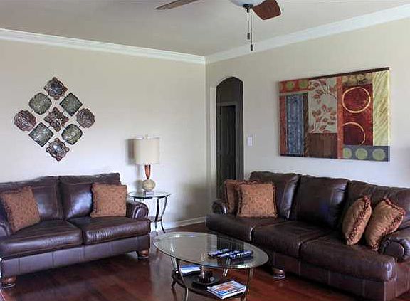 3rd image of 108 Greenvale Dr