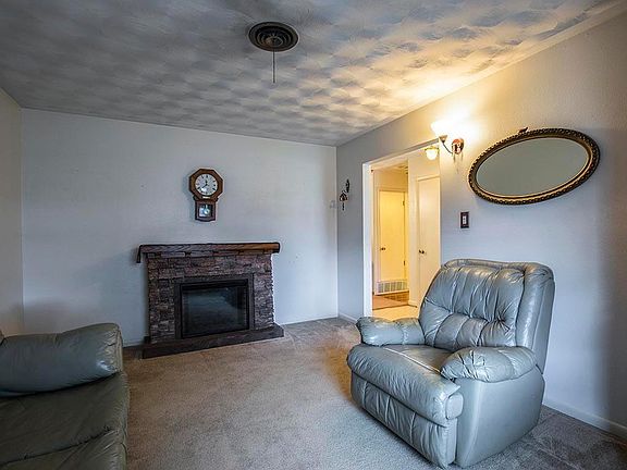 4th image of 504 Ida Bess Dr
