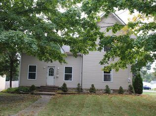 656 Edward St, Sycamore, IL 60178