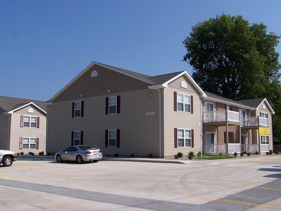 Pinecrest Apartments