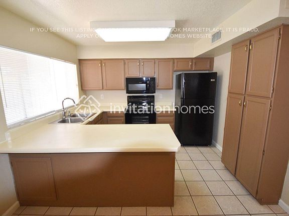5th image of 3302 W Angela Dr