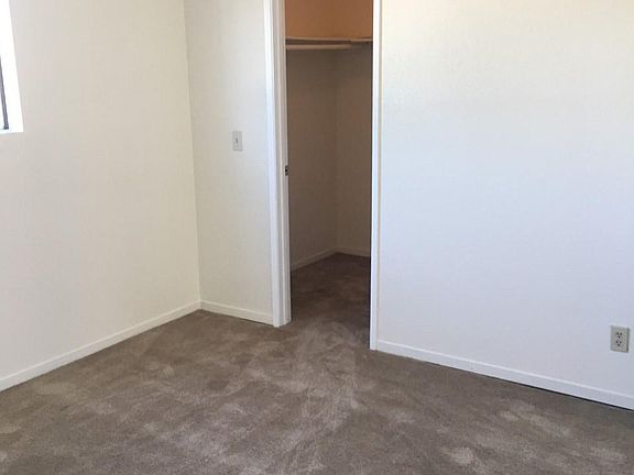 3rd image of 3825 47th St APT 6