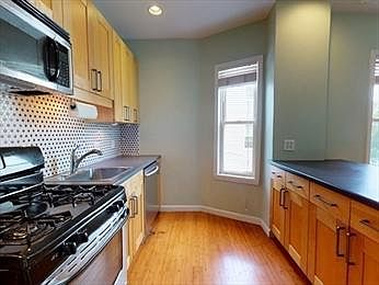 2nd image of 12-2R Montfern Ave
