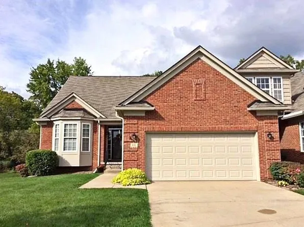 661 Telya Rdg NW, Milford, MI 48381