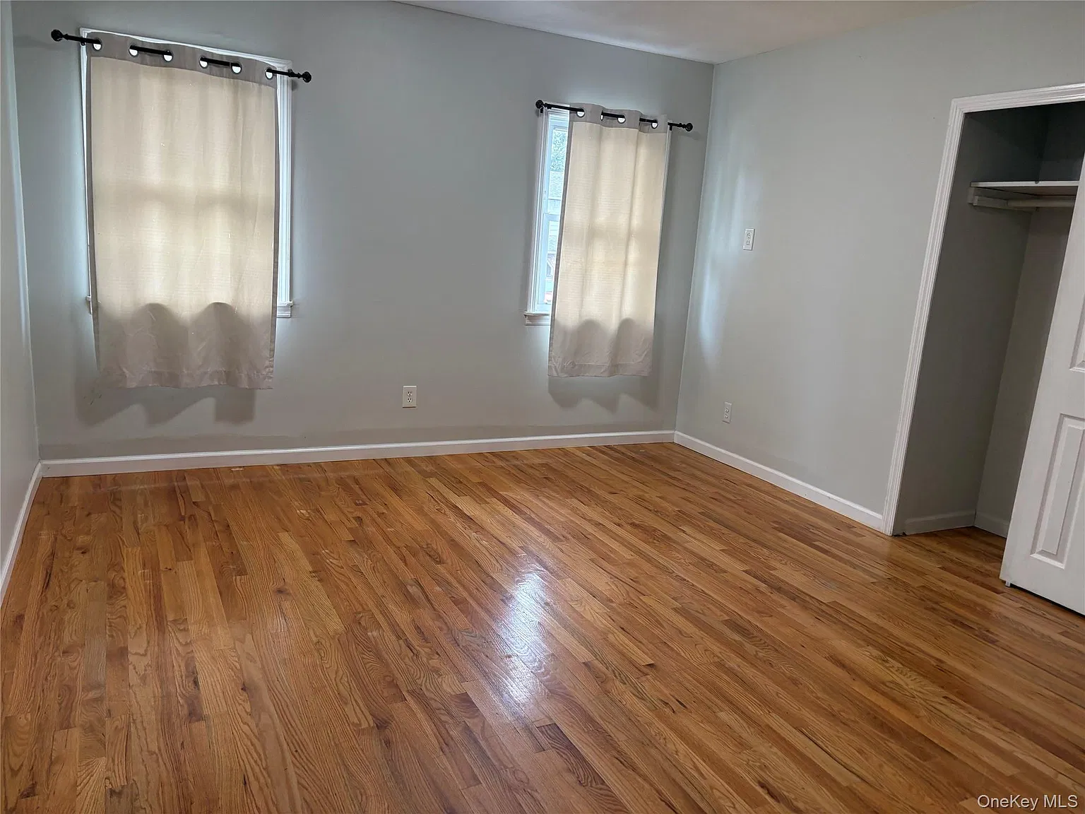 3 bed, 1.5 bath, 1700 sqft, $3,500 — Photo 3