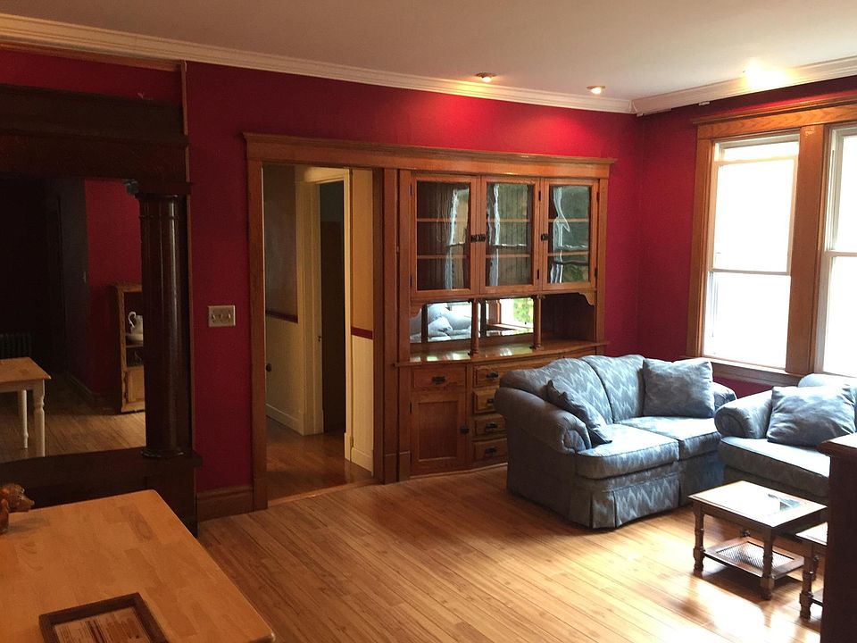 2nd image of 1535 W Highland Ave