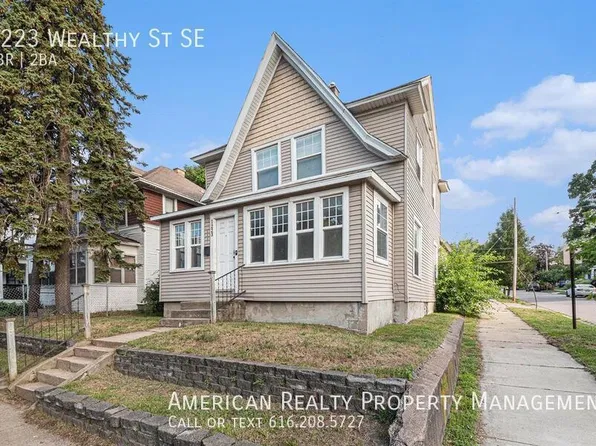 1223 Wealthy St SE, Grand Rapids, MI 49506