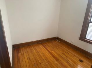 1142 W Patterson Ave #2, Chicago, IL 60613