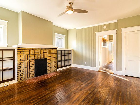 5th image of 116 Rosemont Gdn #A