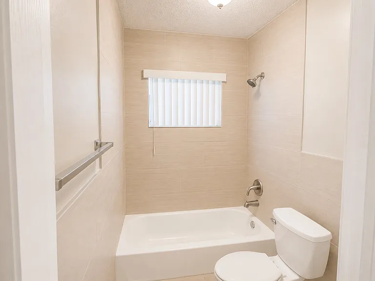 716 SW 16th Ave — Photo 26