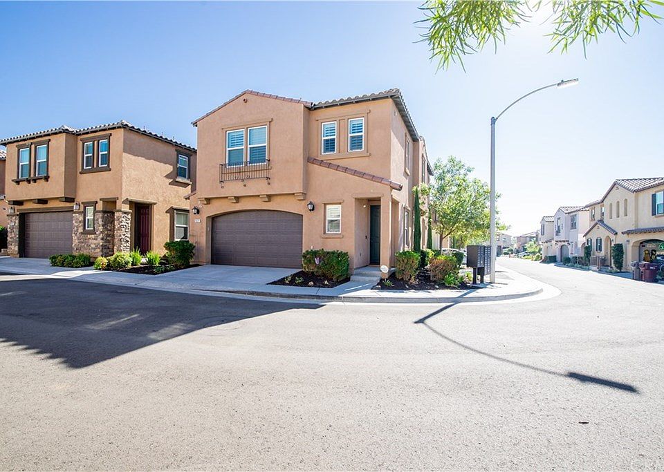 1st image of 26278 Jasmine Ave