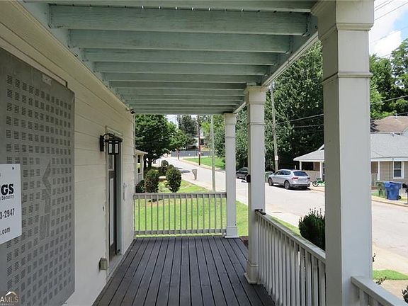 5th image of 658 Magnolia St NW
