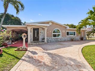 7398 Hayes St, Hollywood, FL 33024