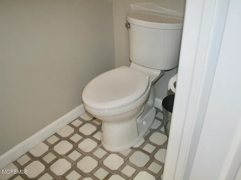 16 Apple Dr — Photo 11