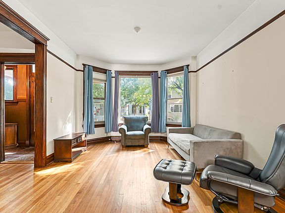 2nd image of 4922 N Hamilton Ave