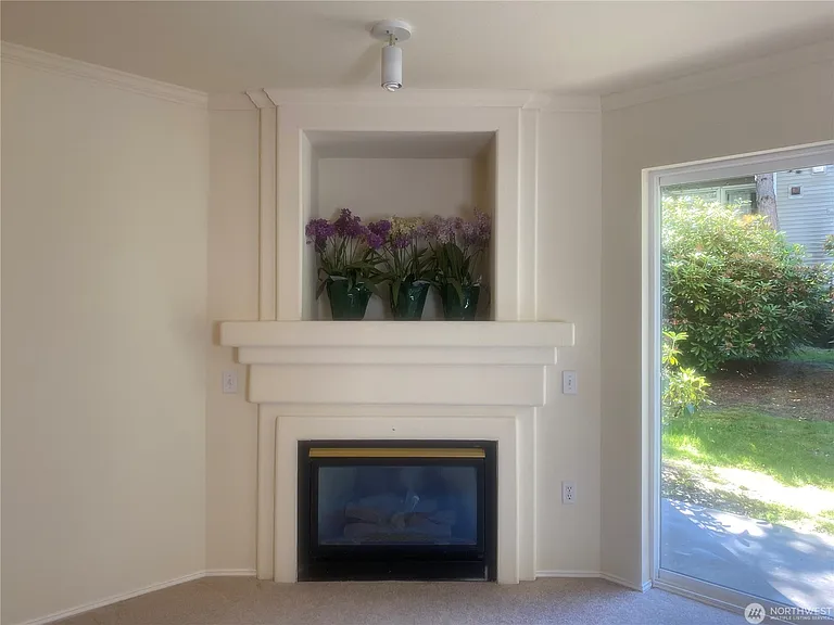 25235 SE Klahanie Blvd #J102 — Photo 6