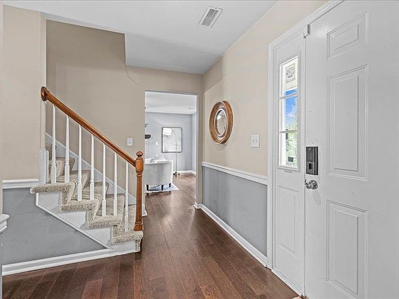 2nd image of 505 Sandy Hill Way