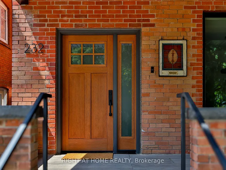 232 Willard Ave — Photo 1