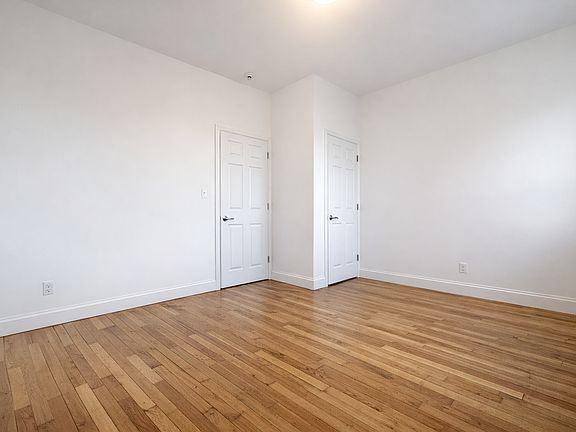 4th image of 240 W 104th St Unit 6DD