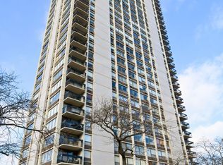 1355 N Sandburg Ter APT 2807, Chicago, IL 60610