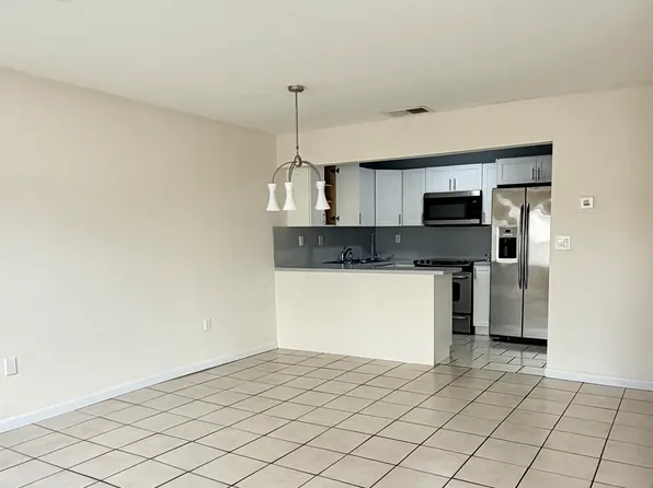 13281 SW 17th Ln APT 3, Miami, FL 33175