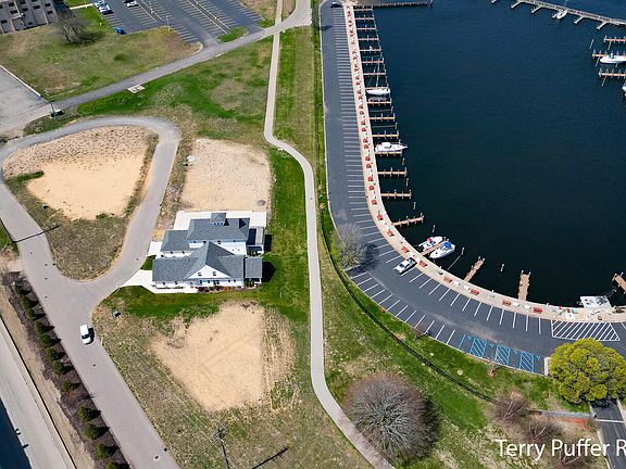 4th image of 960 Boardwalk Cove Dr