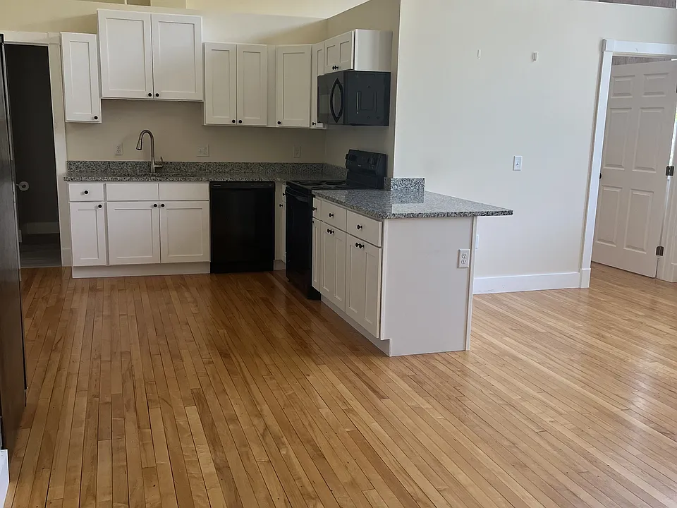 21 Jefferson St #1