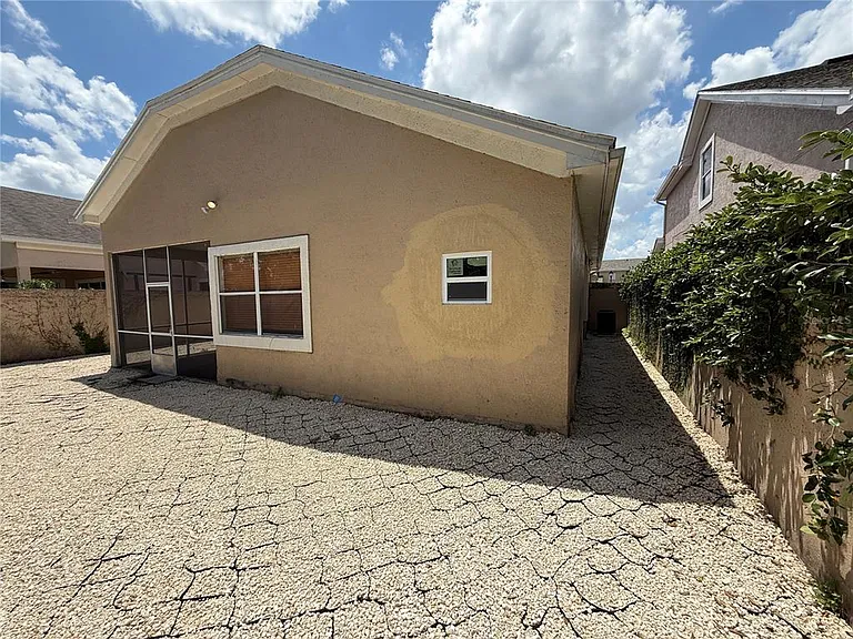 14457 Mandolin Dr — Photo 31