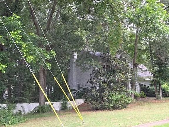 3rd image of 105 Den Ric Dr