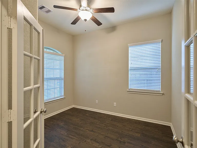 116 Fox Trail Rd — Photo 6