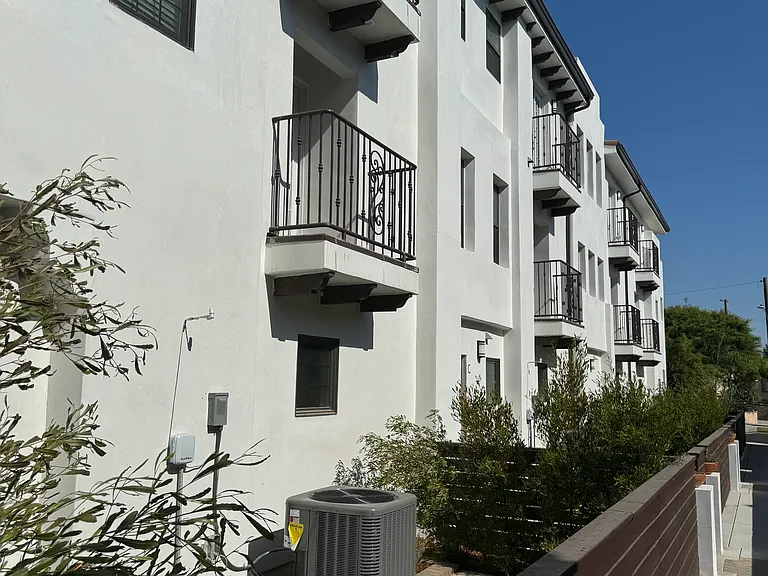 837 Padilla St — Photo 5