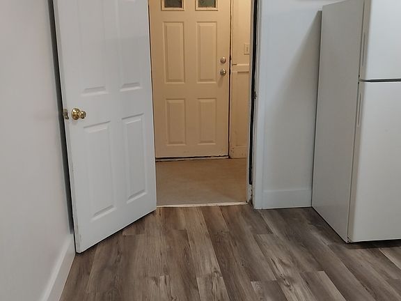 2nd image of 712 Old Roane St #20