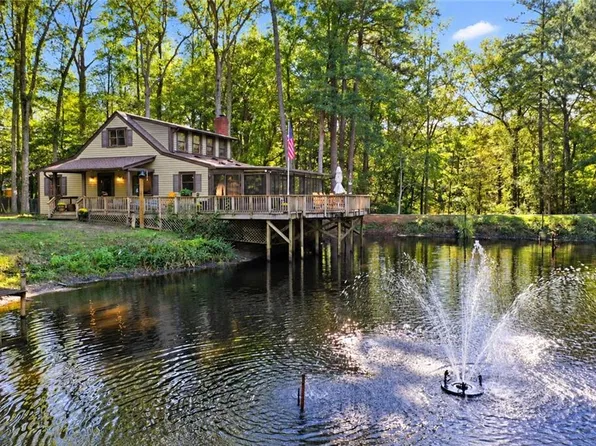 12478 Titus Cove Lndg, Carrollton, VA 23314