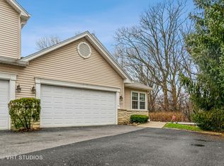 927 Treeline Ct, Lockport, IL 60441