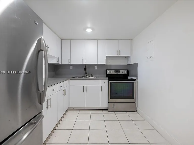 16710 NE 9th Ave #401 — Photo 2