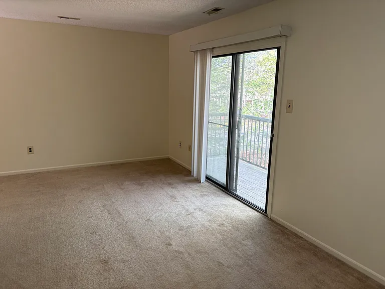 18 Stratton Ct #18 — Photo 9