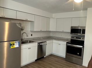 224 Gettysburg Rd APT B, Belleville, IL 62226