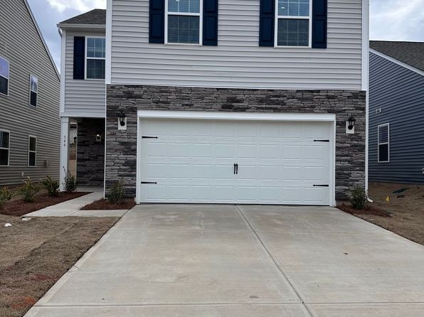 546 13th Avenue Dr NE