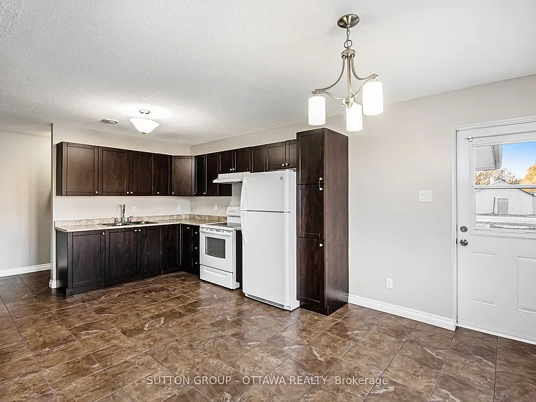 2461 Dunning Rd #2 — Photo 3
