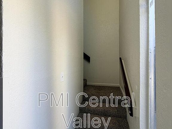 3rd image of 6222 Porterfield Ct