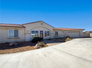 6057 Buena Suerte Rd, Yucca Valley, CA 92284