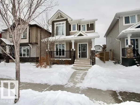 29 Santana Cres, Fort Saskatchewan, AB T8L 0N7