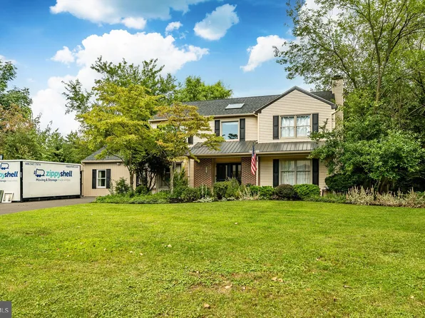 123 Applewood Ln, Lansdale, PA 19446