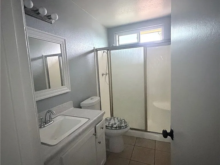 2559 Yorkshire Way — Photo 11