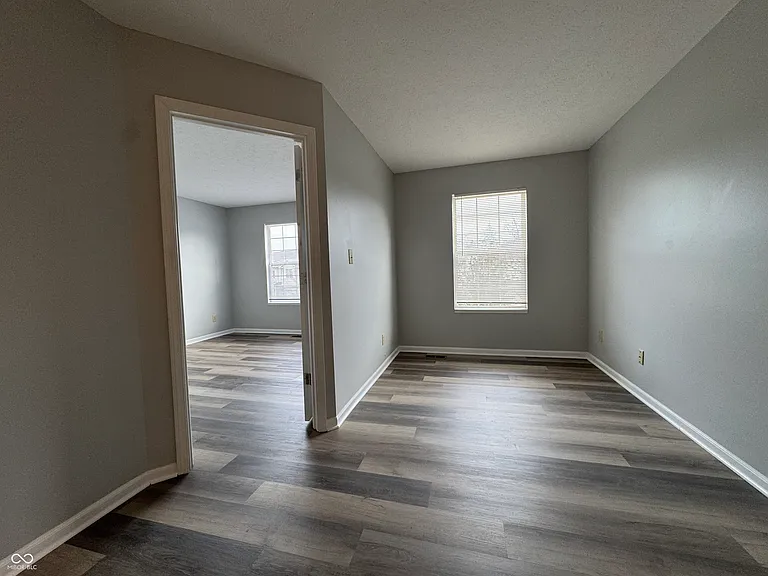 5438 Nighthawk Dr — Photo 14