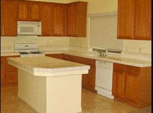 9322 Cousteau Ave, Bakersfield, CA 93311