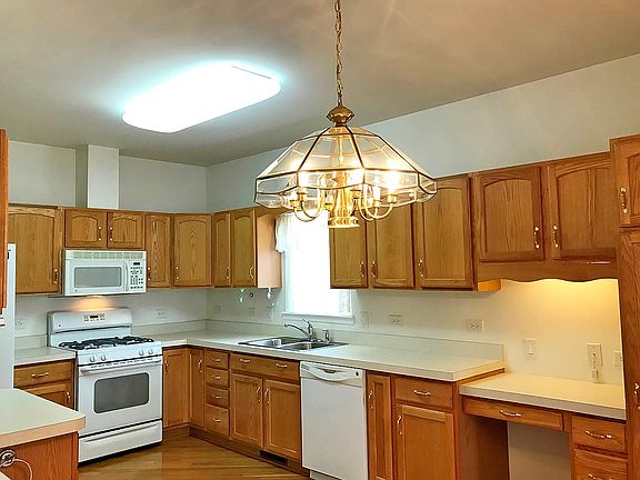 2nd image of 2909 Carousel Ct Lot 1021