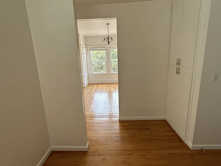 307 Frederick St — Photo 14