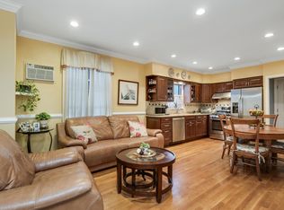 49 S Water St APT 1L, Greenwich, CT 06830