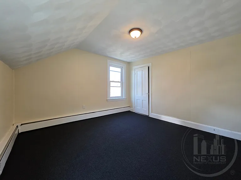  9 Sue St 2-Floor 3b/1b Heatincluded Newfloors Freshpaint Catsok! Prkg — Photo 9